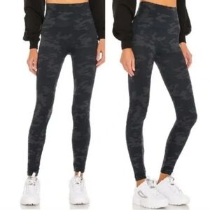 Spanx Black Camo Look At Me Now Leggings NWT